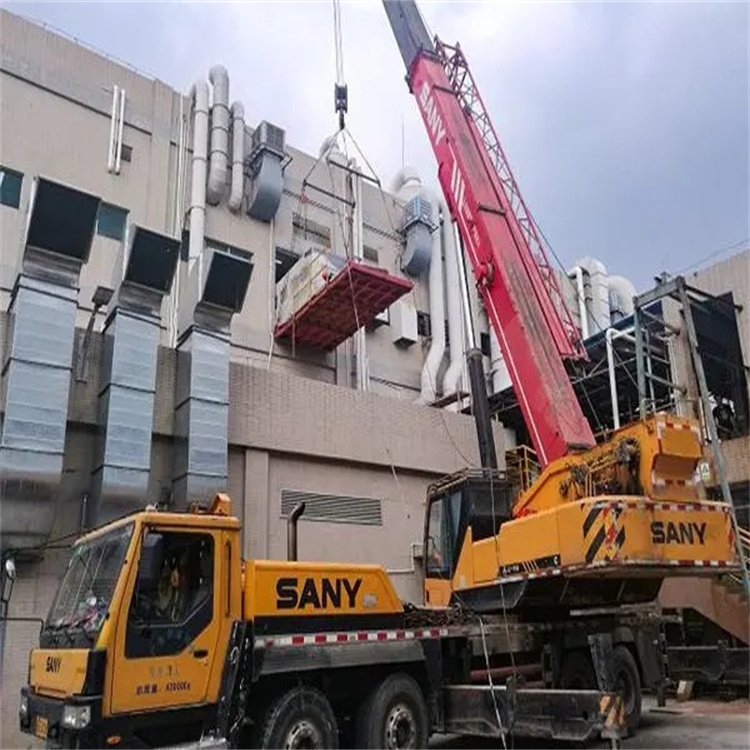 龙滚镇一百吨吊车吊臂多长